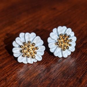 White and Gold Daisy Earrings